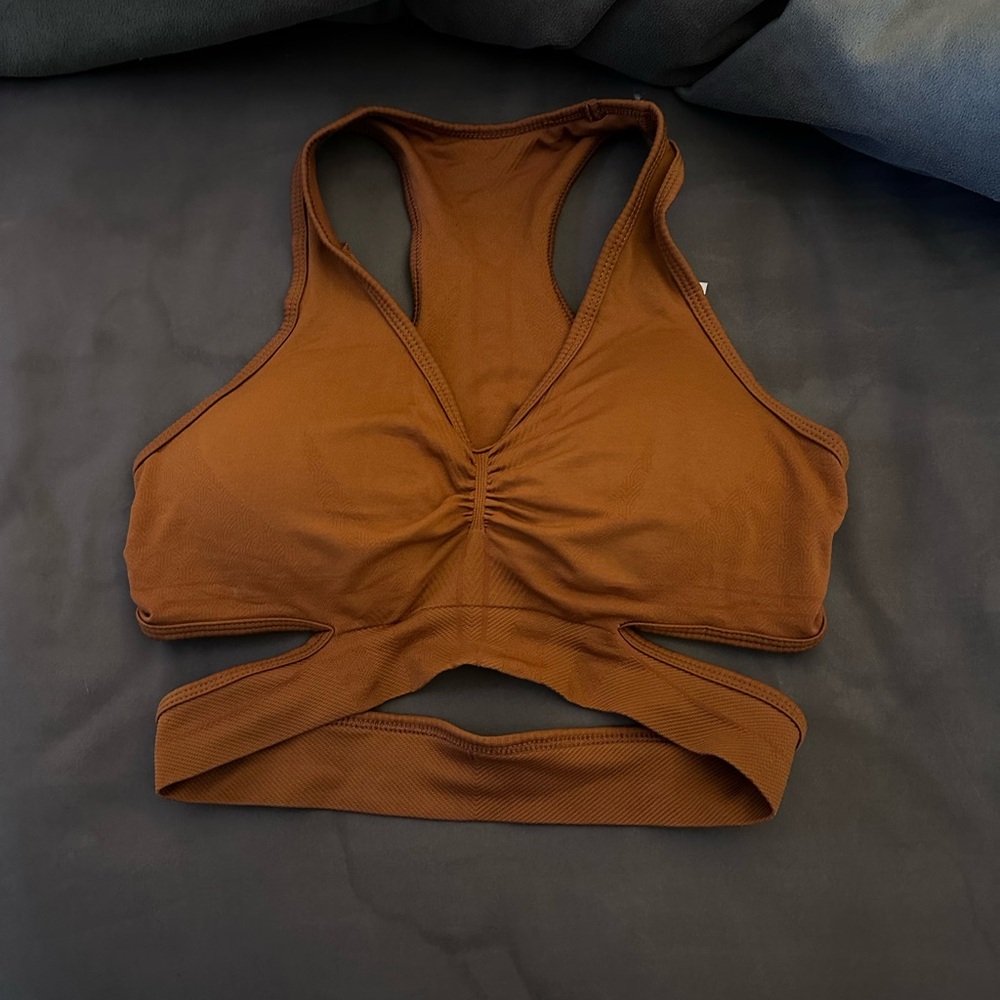 Alphalete stratus bra butterscotch (SOLD)